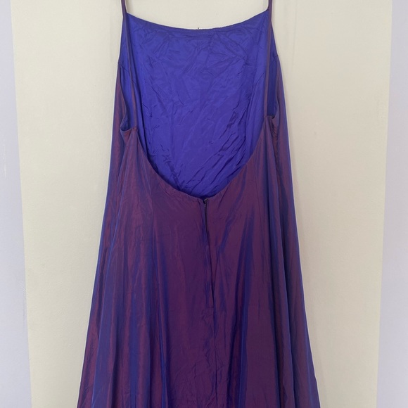 Beautiful purple/blue iridescent dress - Picture 5 of 5